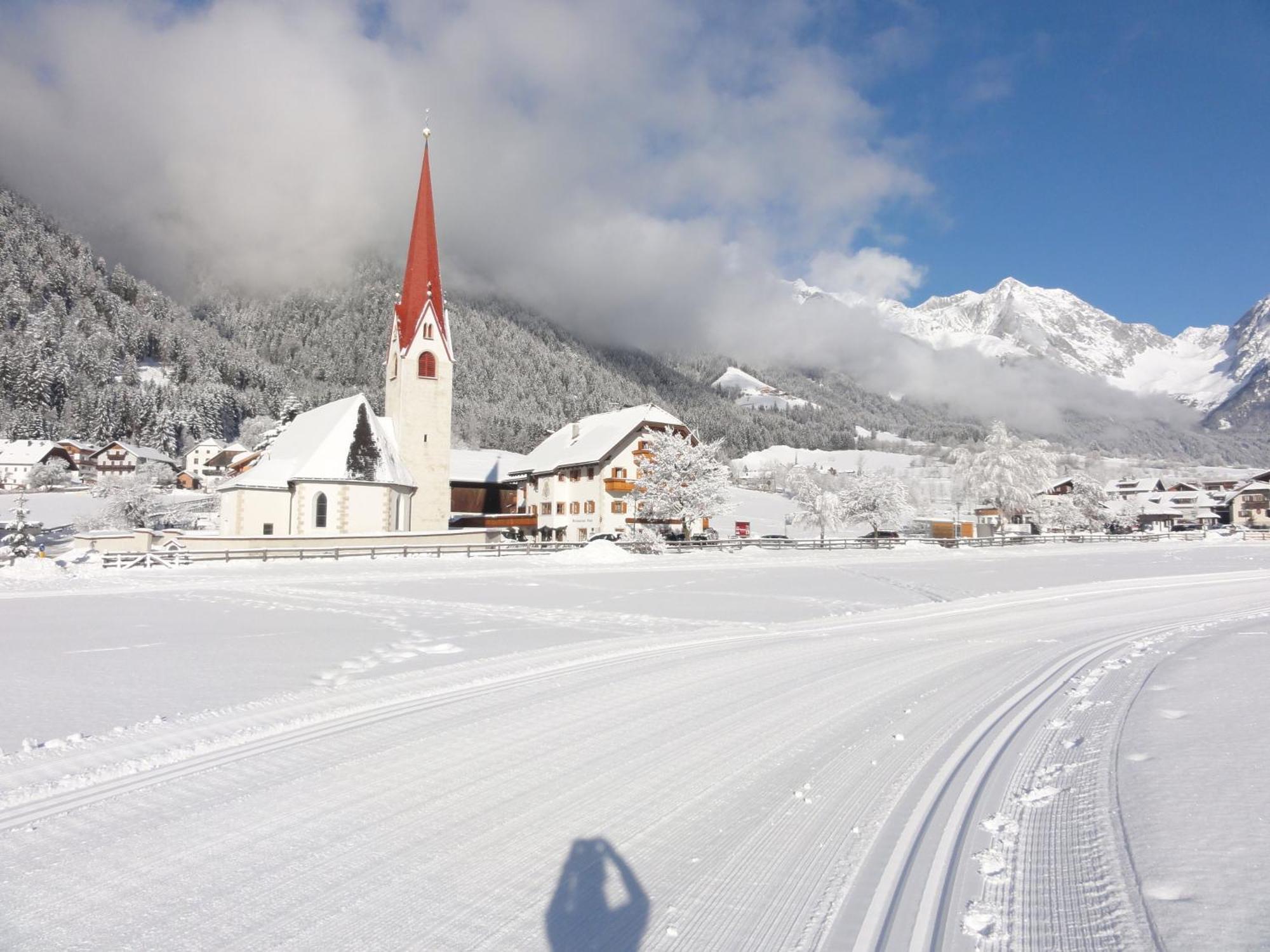 Hotel Messnerwirt Anterselva di Mezzo Bagian luar foto