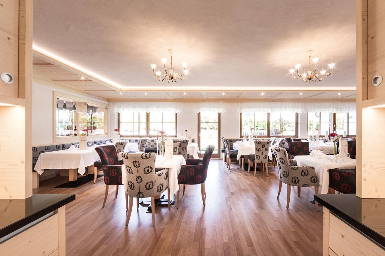 Hotel Messnerwirt Anterselva di Mezzo Bagian luar foto