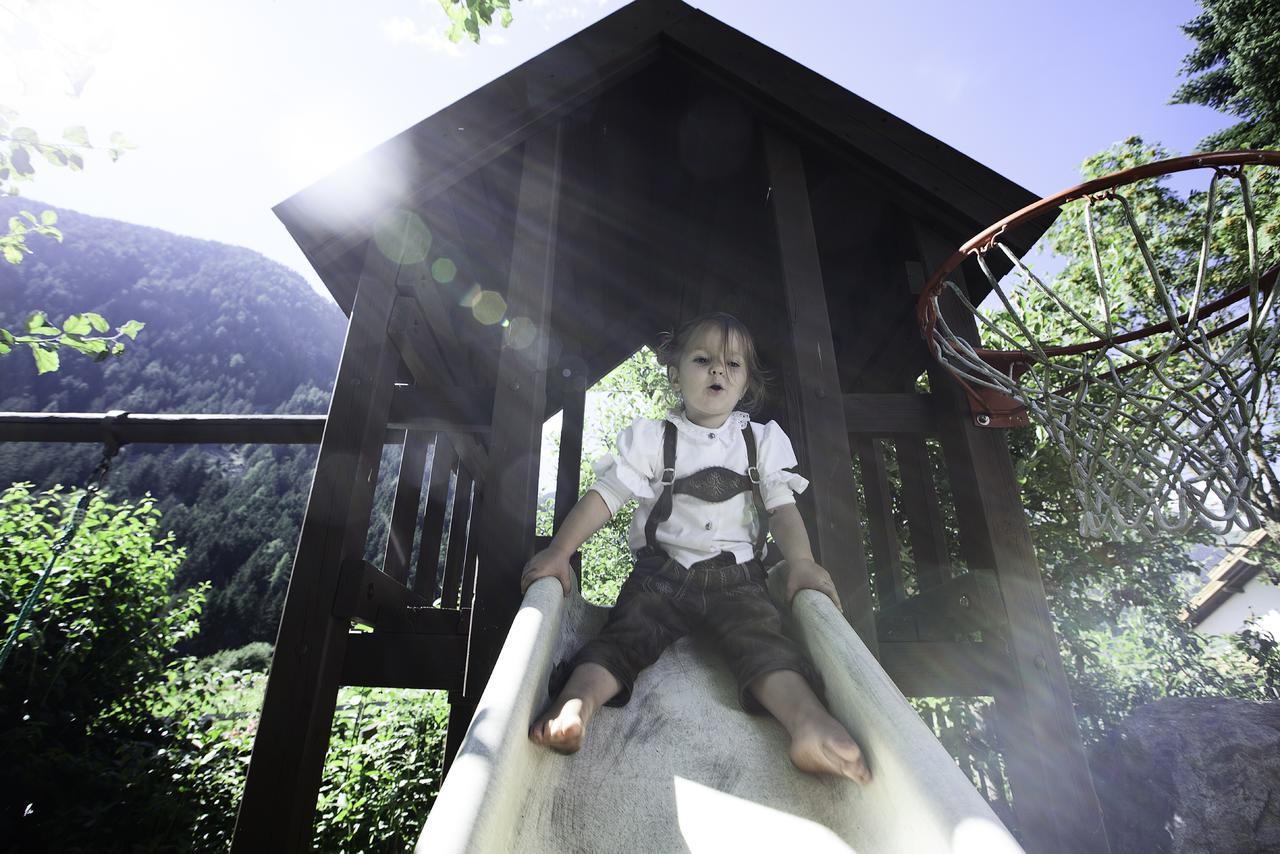 Hotel Messnerwirt Anterselva di Mezzo Bagian luar foto