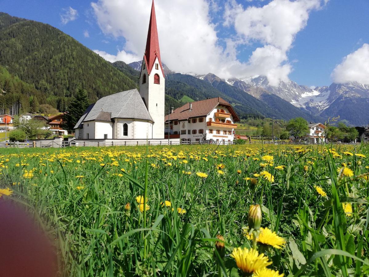 Hotel Messnerwirt Anterselva di Mezzo Bagian luar foto